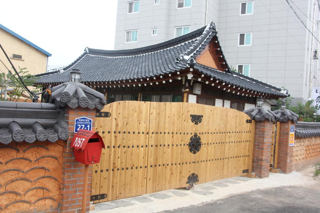 Dasomchae Hanok Stay Кванджу Экстерьер фото