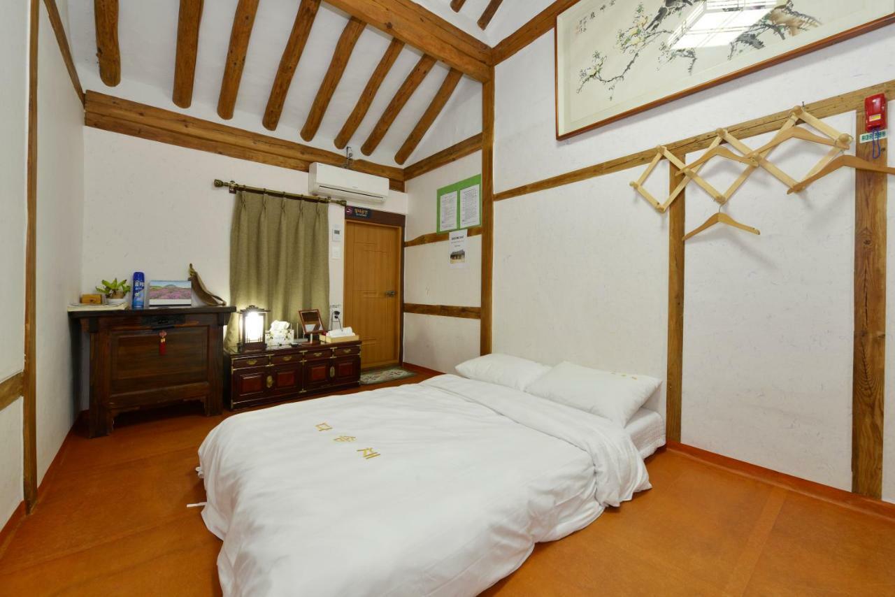 Dasomchae Hanok Stay Кванджу Экстерьер фото