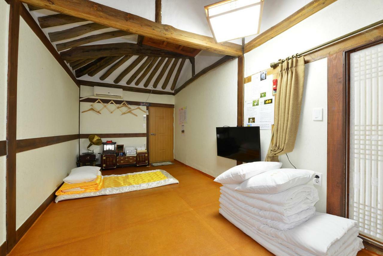 Dasomchae Hanok Stay Кванджу Экстерьер фото